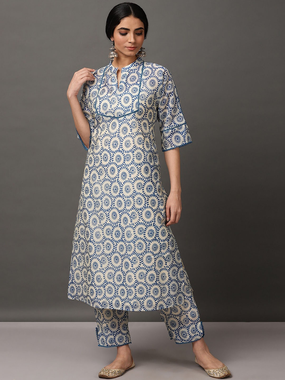 

NUHH Ethnic Motifs Printed Regular Chanderi Cotton Kurta With Trousers, Blue