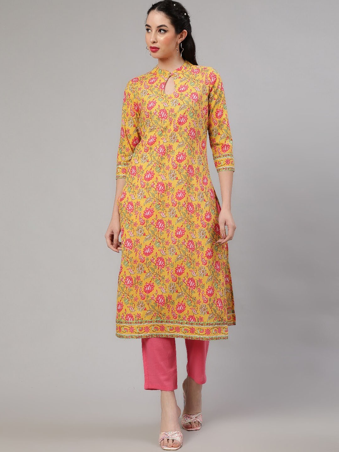 

AKS Floral Printed Regular Pure Cotton Kurta With Trousers, Orange