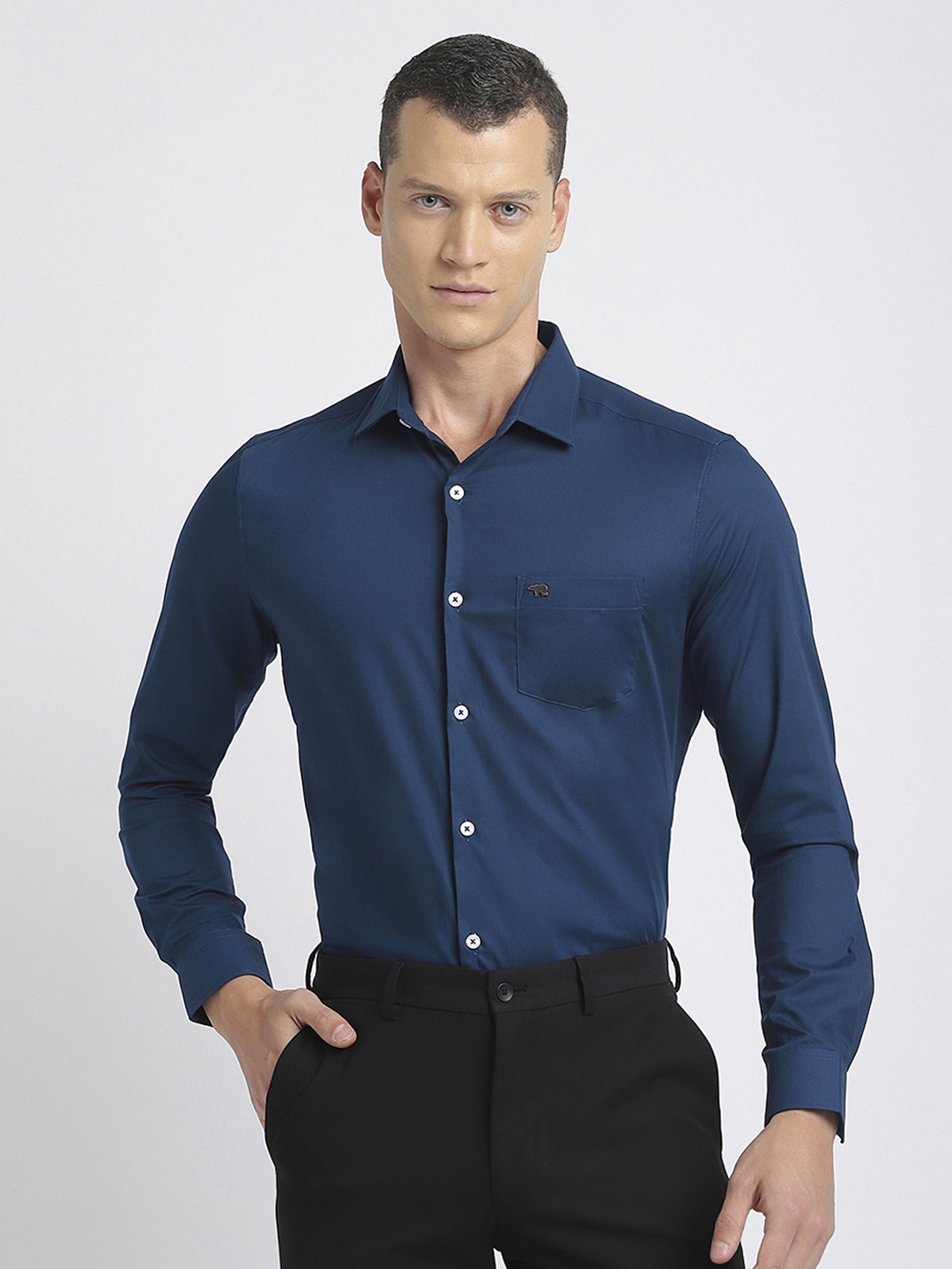 

THE BEAR HOUSE Spread Collar Slim Fit Formal Shirt, Blue