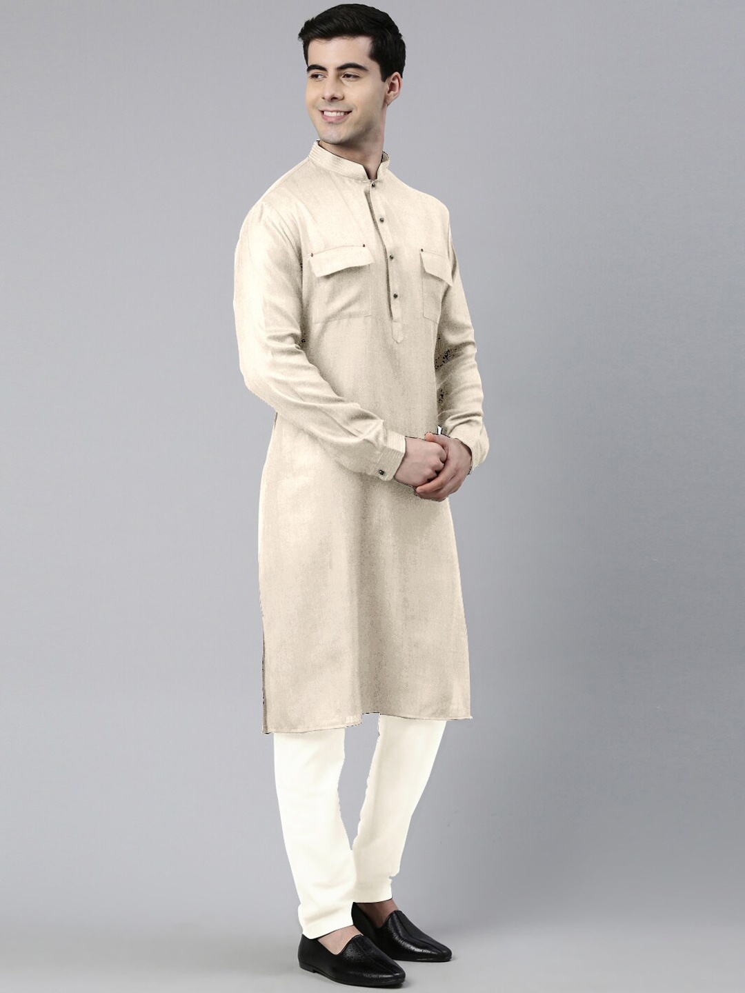 

TheEthnic.Co Mandarin Collar Kurta With Pyjamas, Cream