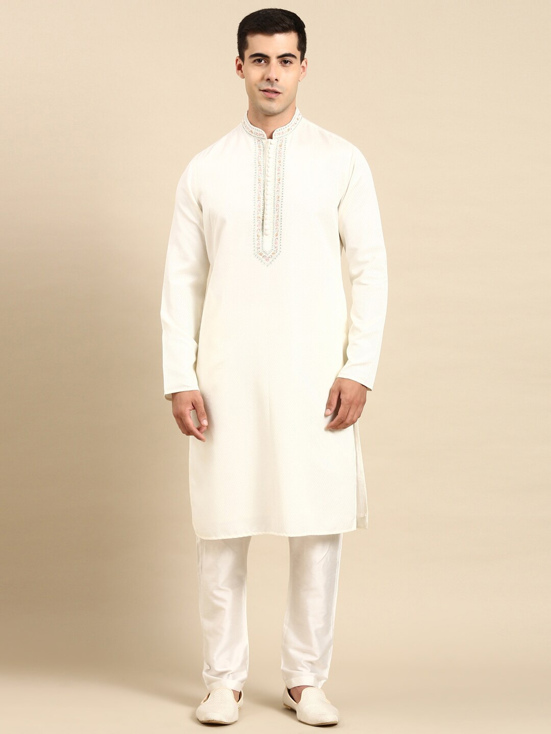 

TheEthnic.Co Ethnic Motifs Embroidered Pure Cotton Kurta With Trousers, Off white