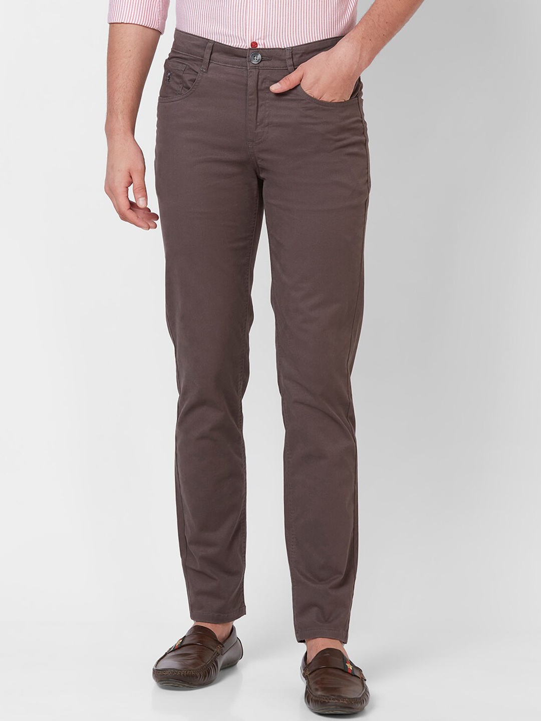 

GIORDANO Men Mid-Rise Slim Fit Chinos, Brown