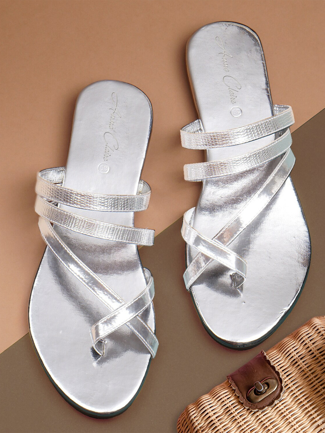 

Anna Claire Textured One Toe Flats, Silver