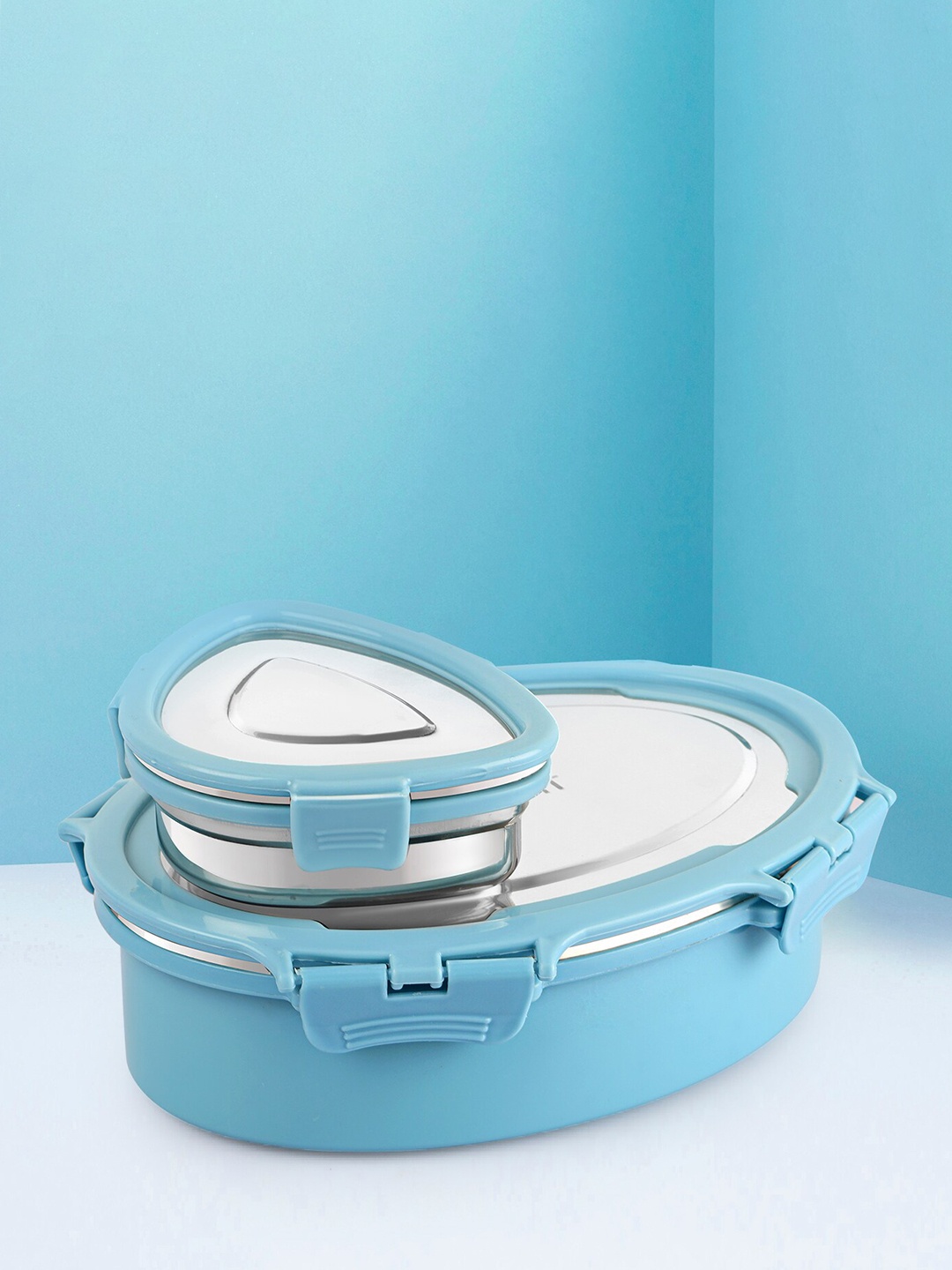 

Cello Oval Eat Set of 1 Lunch Box with Mini Container-575ml, Blue