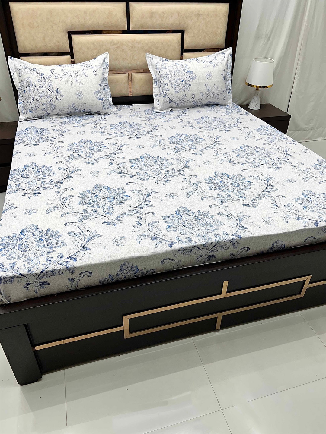 

Pure Decor White & Blue Floral Pure Cotton 350 TC King Bedsheet with 2 Pillow Covers