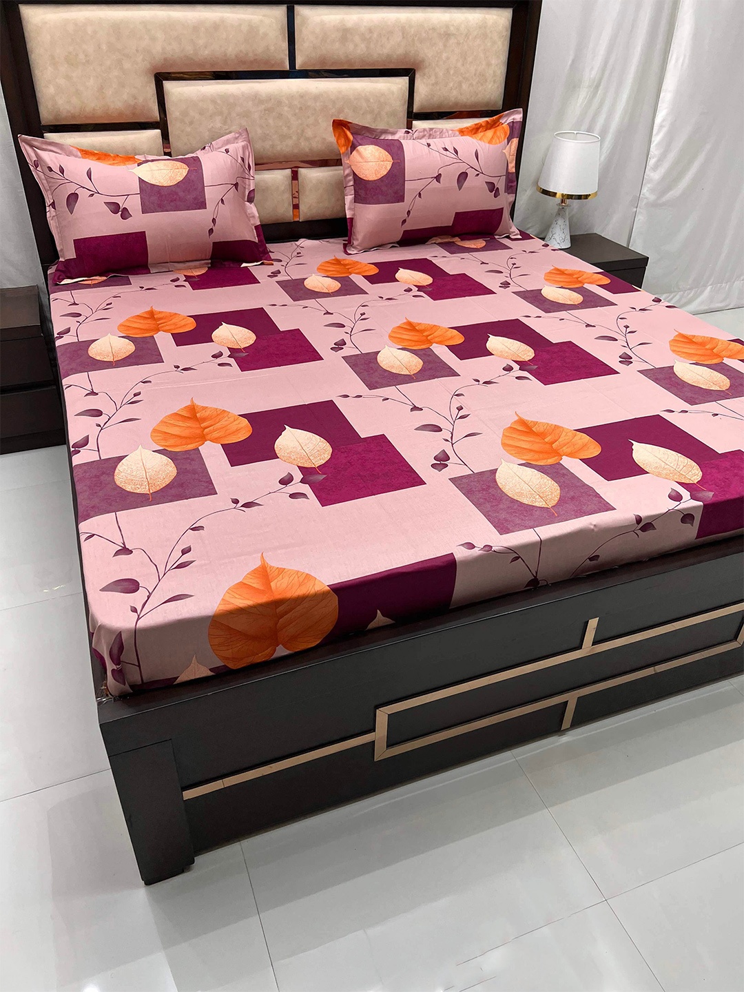 

Pure Decor Pink & Purple Floral Pure Cotton 350 TC King Bedsheet with 2 Pillow Covers