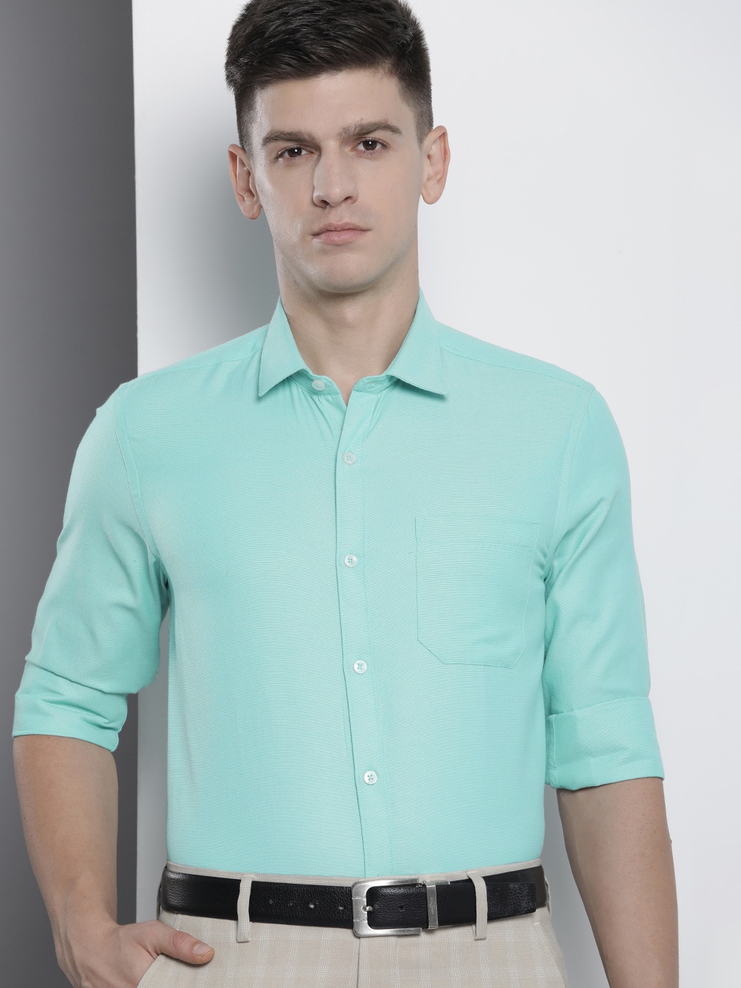 

The Indian Garage Co. X Luxe Men Slim Fit Opaque Formal Shirt, Turquoise blue