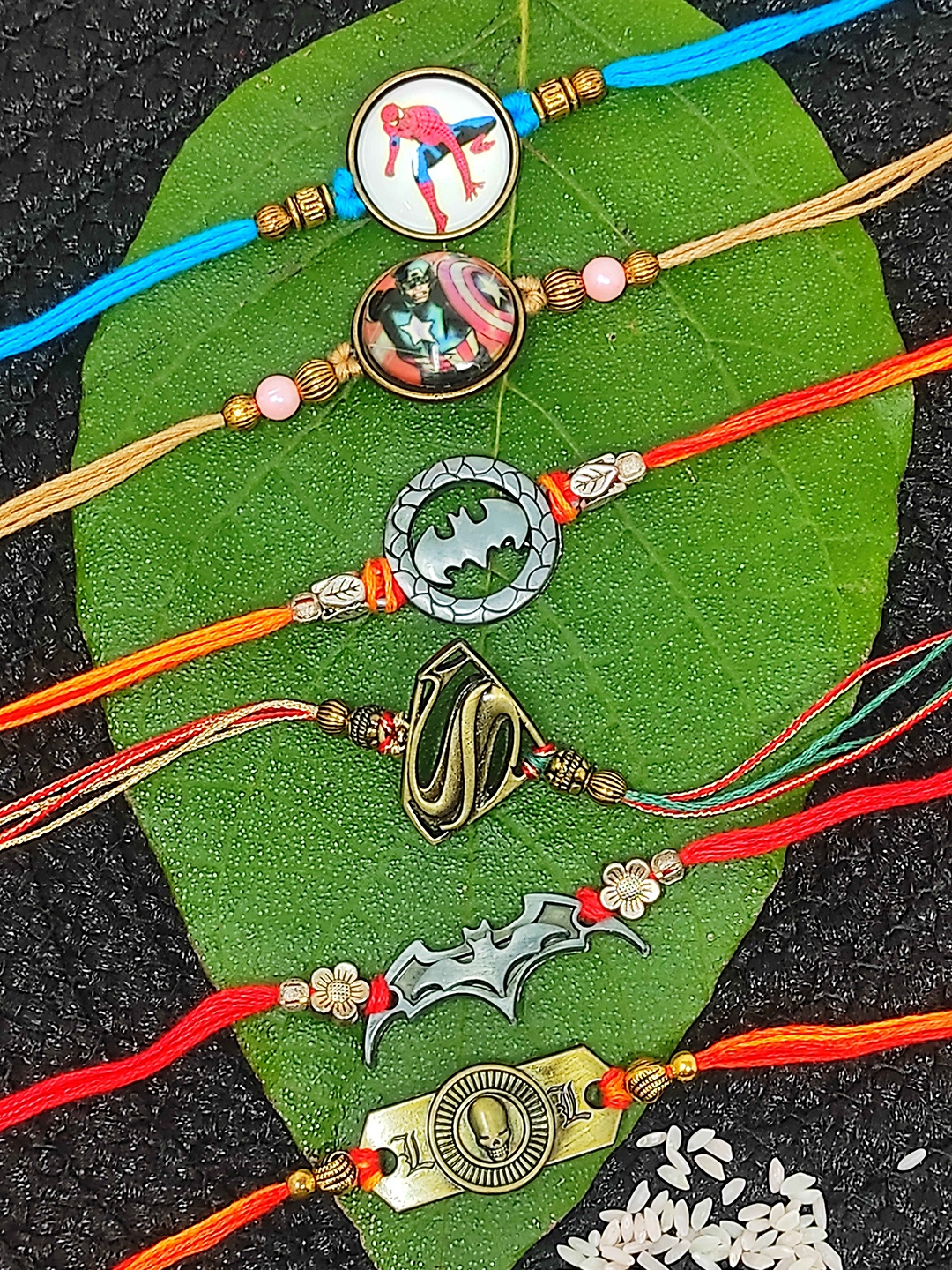 

CRAYTON Set Of 6 Unisex Superhero Maina Thread Rakhi, Red