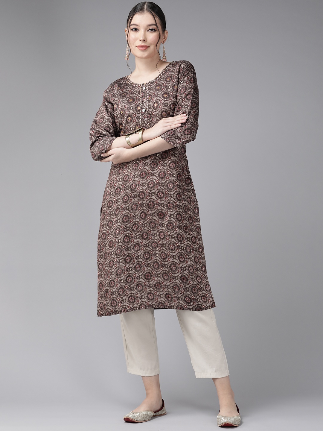 

Aarika Women Brown Ethnic Motifs Printed Gotta Patti Kurta