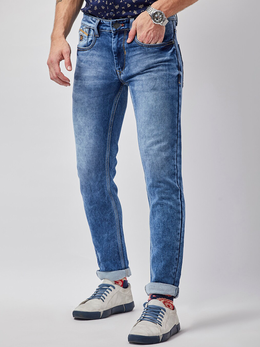 

MOZZO Men Lean Slim Fit Light Fade Clean Look Jeans, Blue
