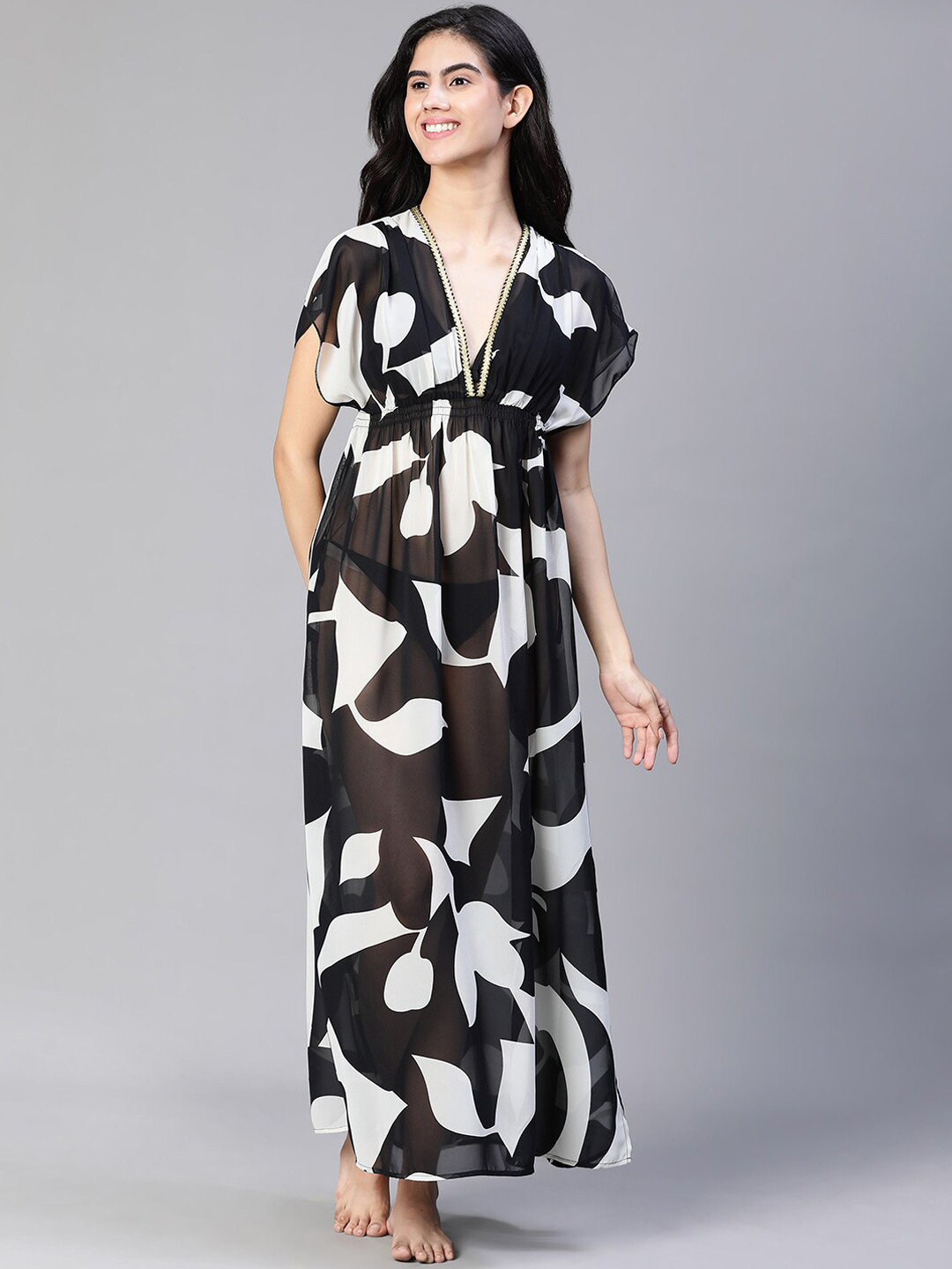 

Oxolloxo Abstract Printed Maxi Beachwear Dress, Black