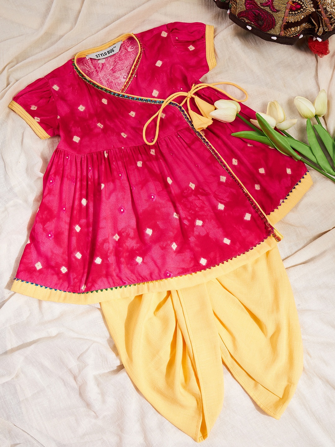 

Stylo Bug Girls Ethnic Motifs Printed Gotta Patti Kurta with Salwar, Magenta