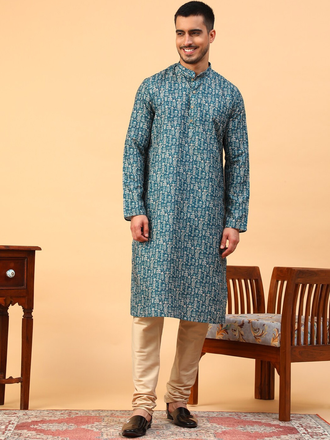 

TABARD Floral Printed Mandarin Collar Pure Cotton Kurta With Churidar, Blue