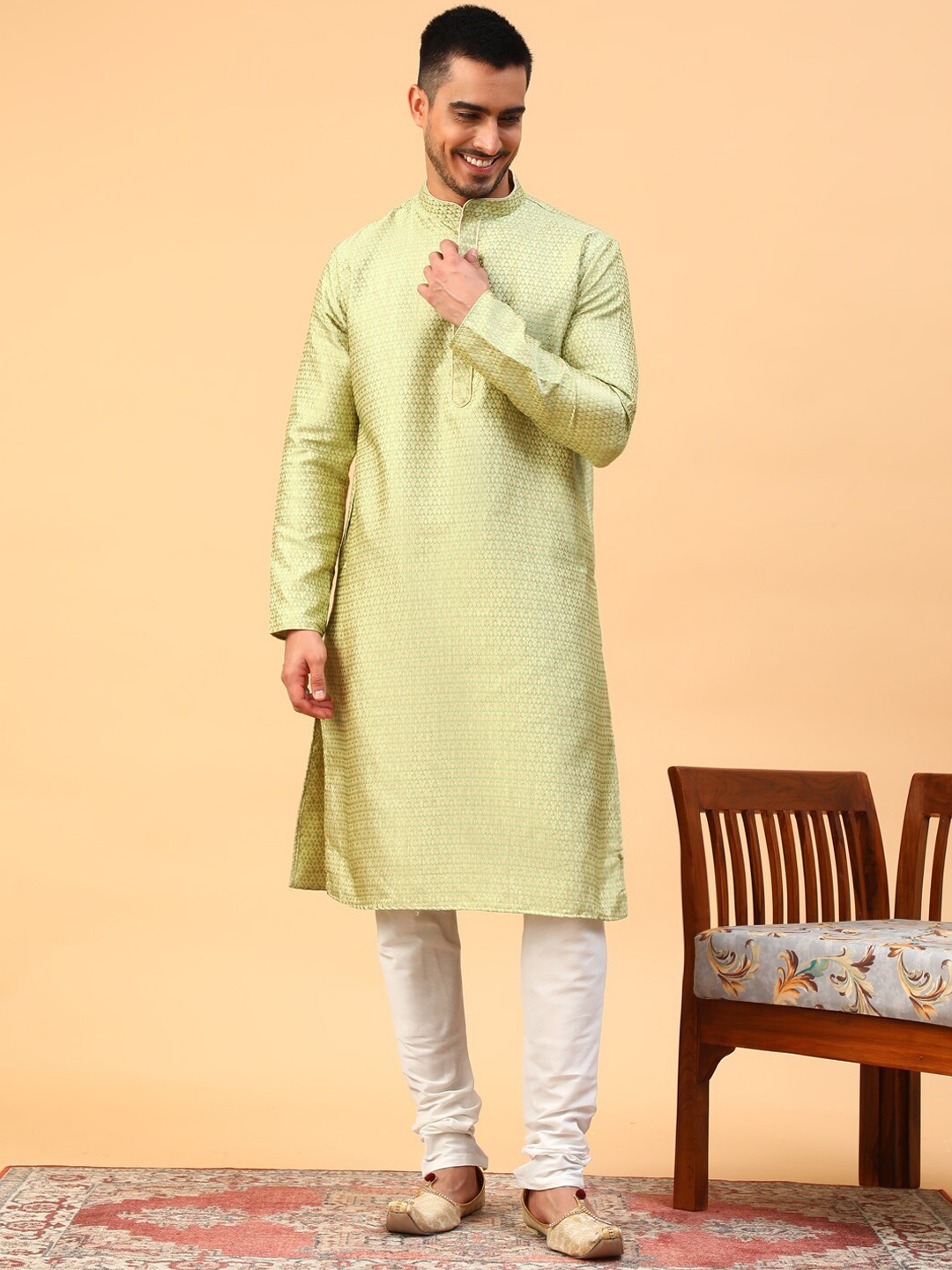 

TABARD Woven Design Mandarin Collar Kurta With Churidar, Green