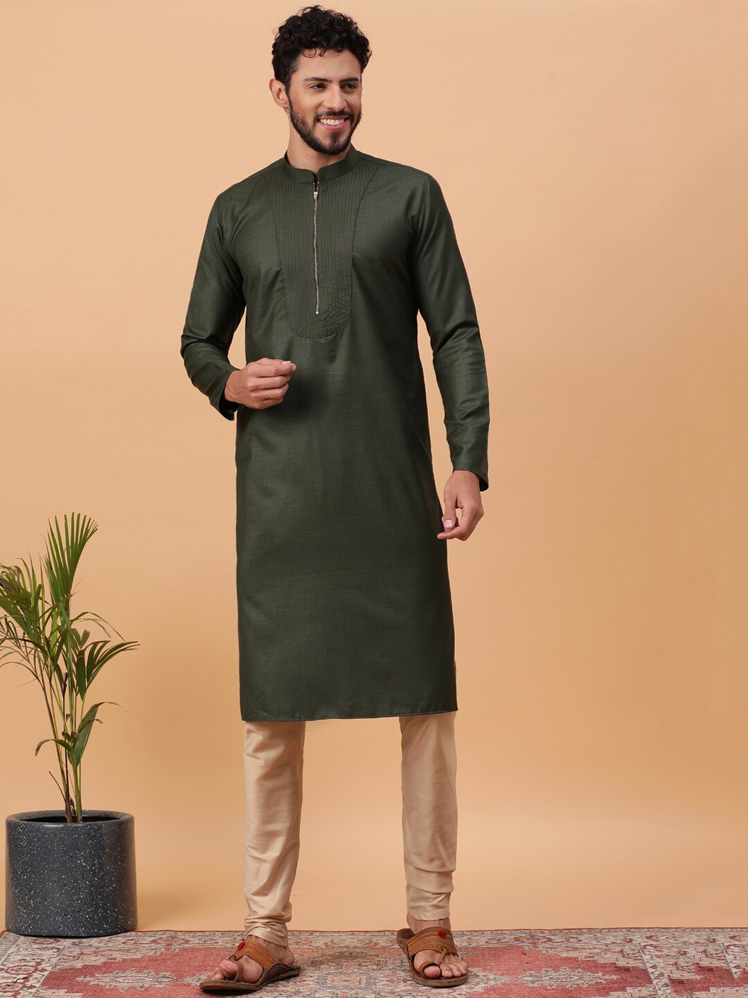

TABARD Mandarin Collar Pure Cotton Kurta With Churidar, Green