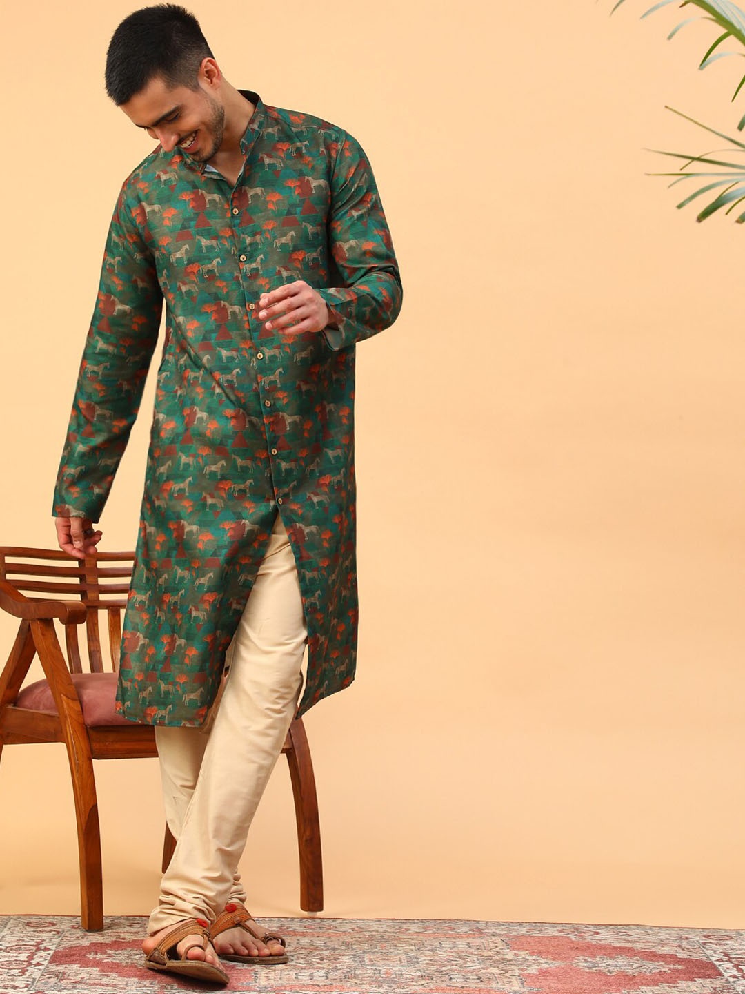 

TABARD Abstract Printed Mandarin Collar Pure Cotton Kurta With Churidar, Green
