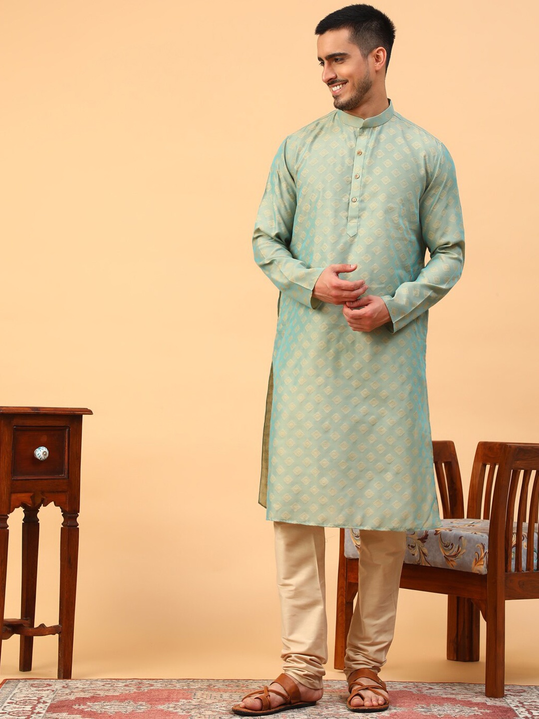 

TABARD Geometric Printed Mandarin Collar Pure Cotton Kurta With Churidar, Green