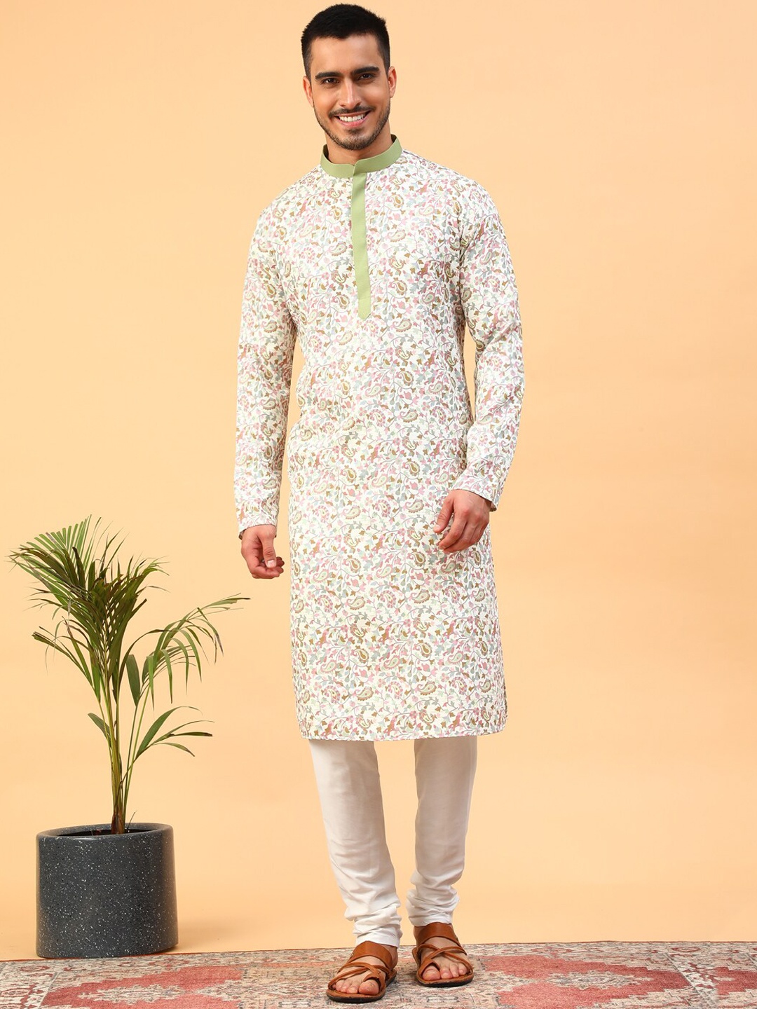 

TABARD Floral Printed Mandarin Collar Pure Cotton Kurta With Churidar, Cream