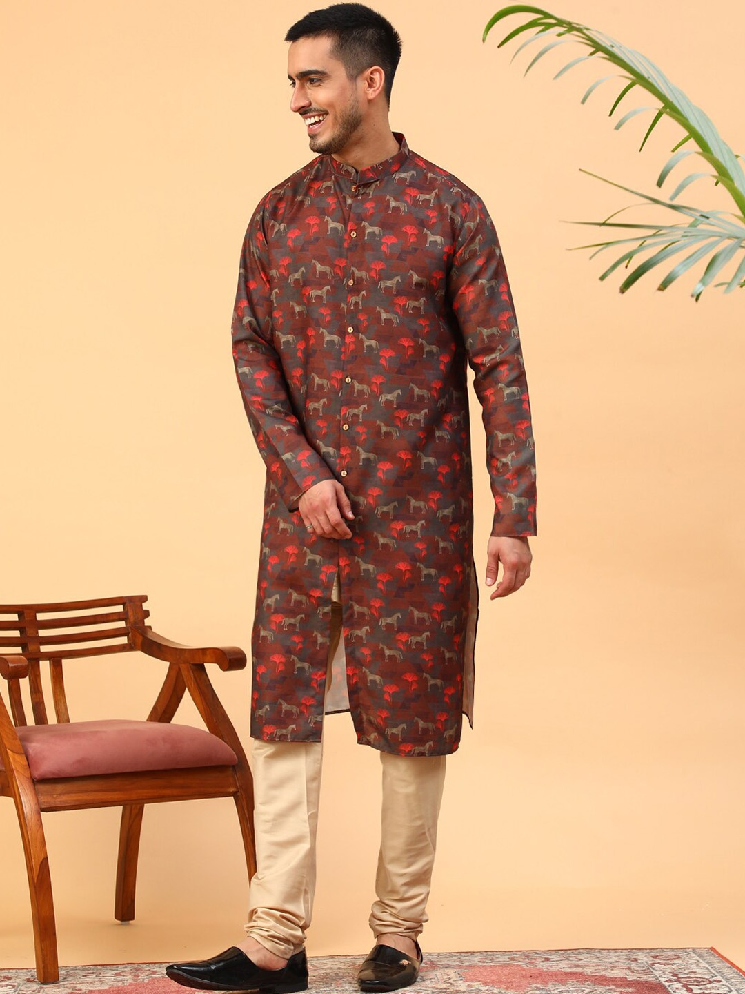 

TABARD Abstract Printed Mandarin Collar Pure Cotton Kurta With Churidar, Maroon