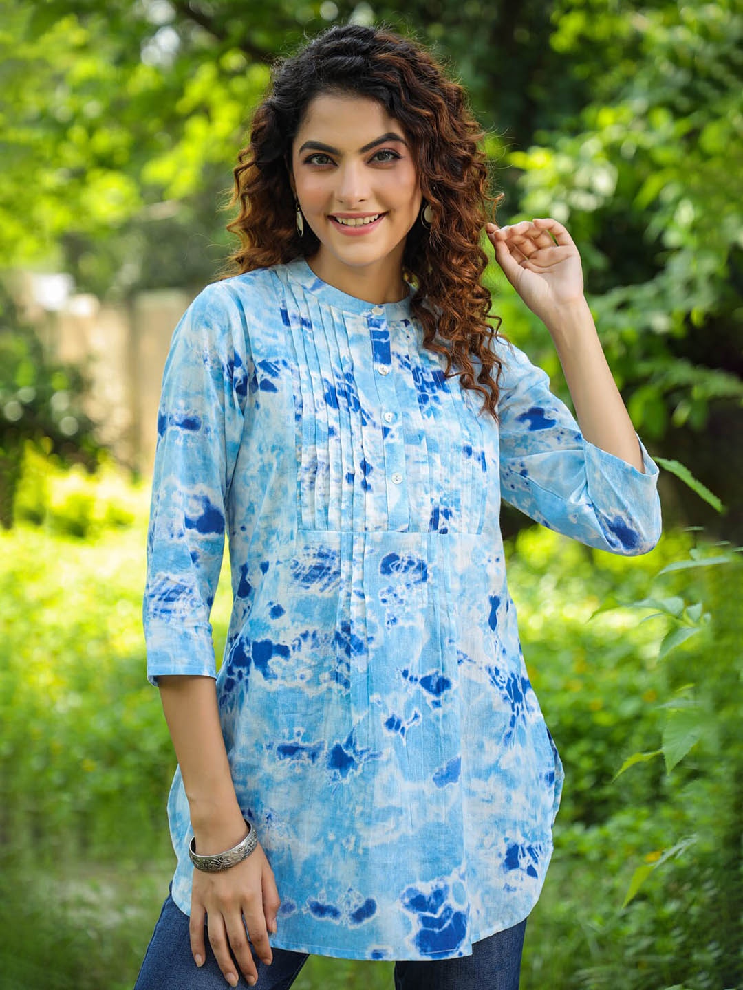 

Rain & Rainbow Blue & White Printed Pure Cotton Pleated Kurti