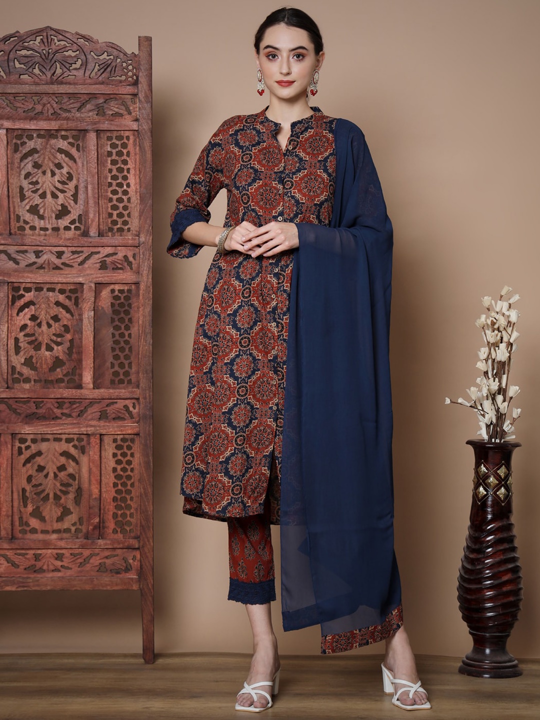 

KALINI Ethnic Motifs Printed Mandarin Collar Pure Cotton Kurta & Trousers With Dupatta, Blue