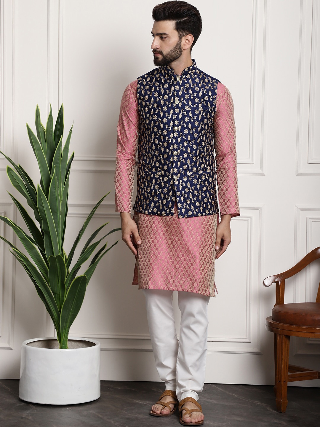 

SOJANYA Woven Design Mandarin Collar Kurta with Churidar & Nehru Jacket, Pink