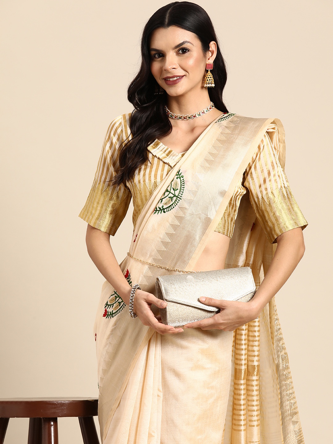 

SERONA FABRICS Floral Embroidered Zari Banarasi Saree, Cream