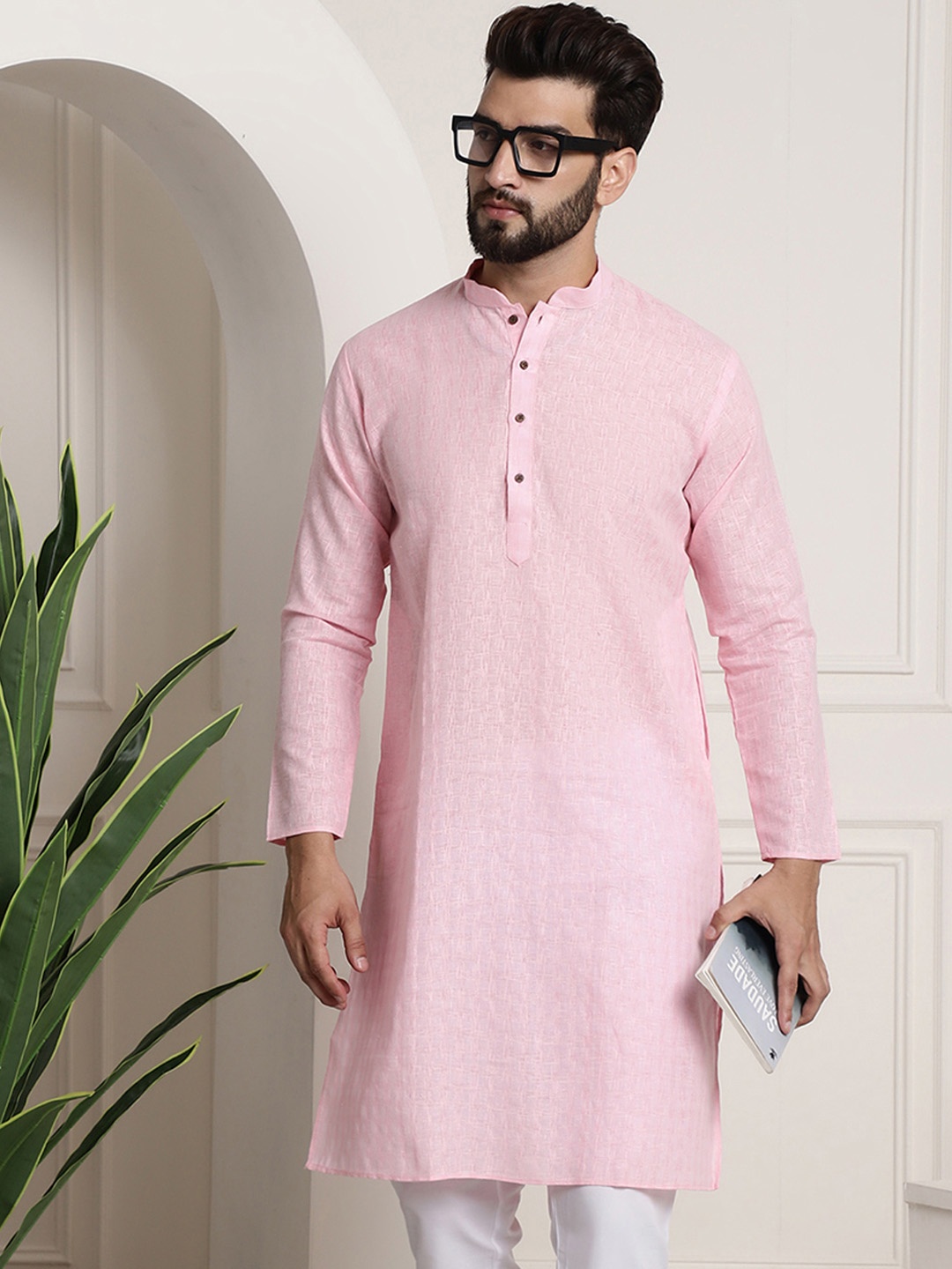

SOJANYA Checked Mandarin Collar Long Sleeves Straight Kurta, Pink
