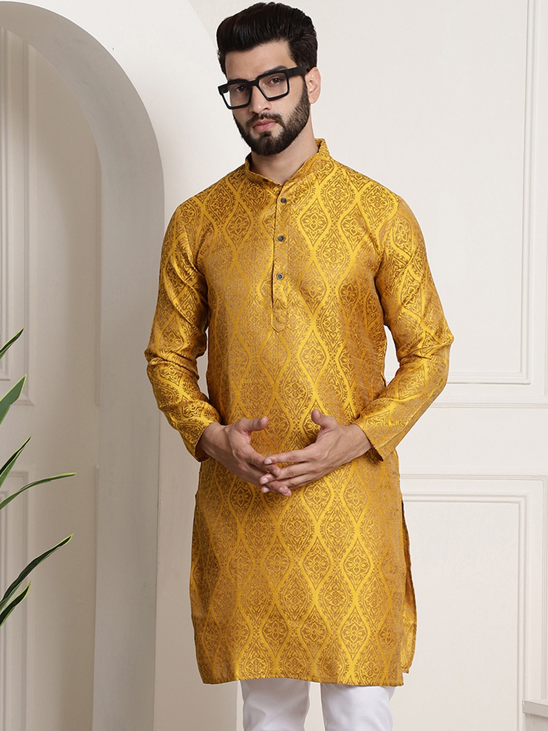 

SOJANYA Ethnic Motifs Woven Design Band Collar Straight Kurta, Mustard