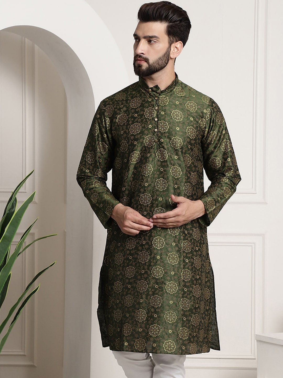 

SOJANYA Floral Printed Mandarin Collar Straight Kurta, Green