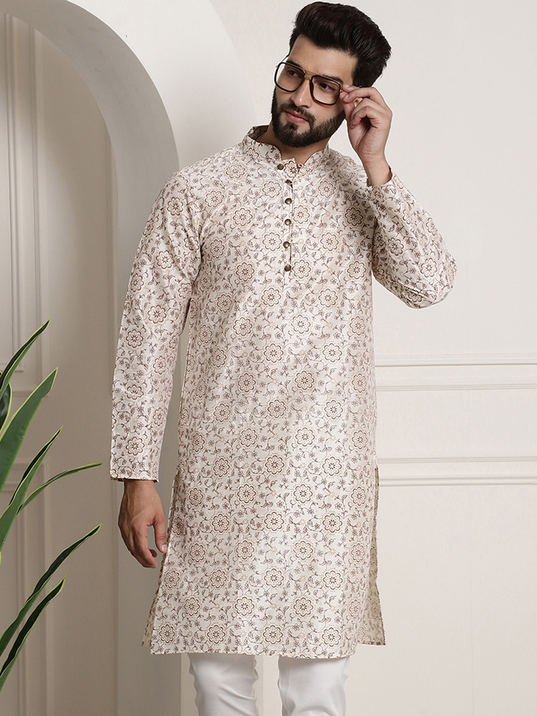

SOJANYA Floral Printed Mandarin Collar Straight Kurta, Cream