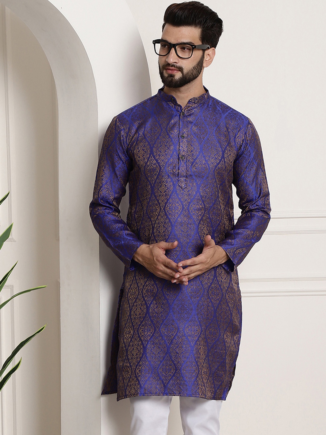 

SOJANYA Ethnic Motifs Woven Design Band Collar Straight Kurta, Blue