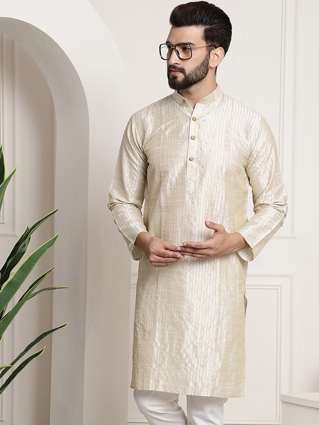

SOJANYA Striped Band Collar Long sleeves Straight Kurta, Cream