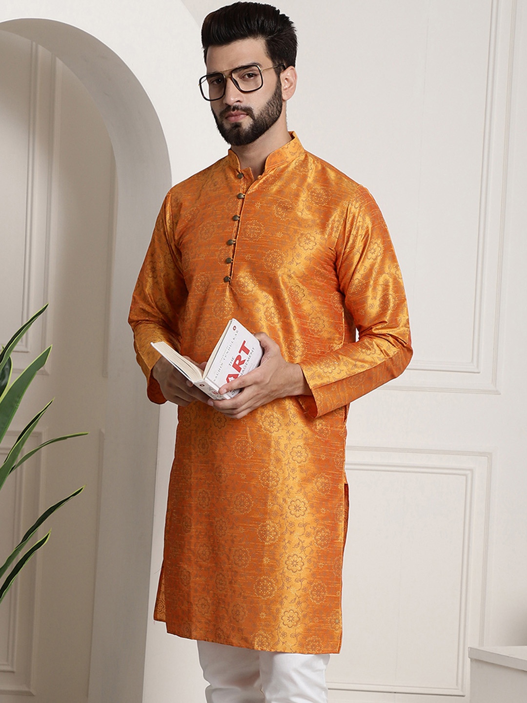 SOJANYA Floral Printed Mandarin Collar Long sleeves Straight Kurta, Orange