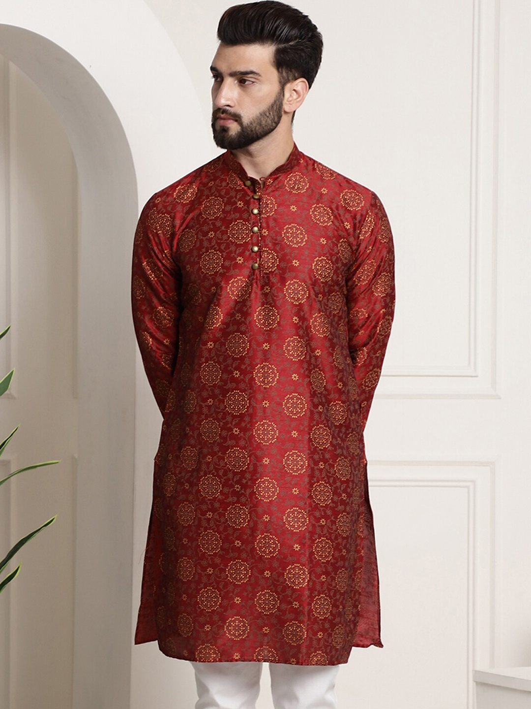 

SOJANYA Floral Woven Design Mandarin Collar Silk Cotton Kurta, Maroon