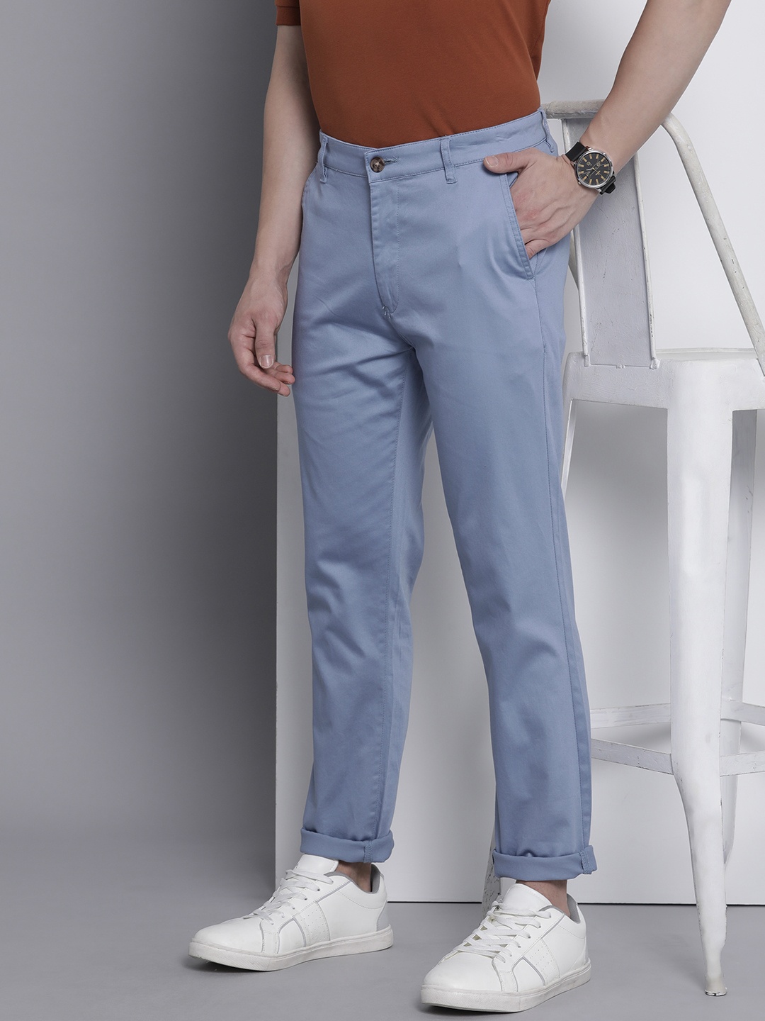 

The Indian Garage Co Men Solid Slim Fit Chinos Trousers, Blue