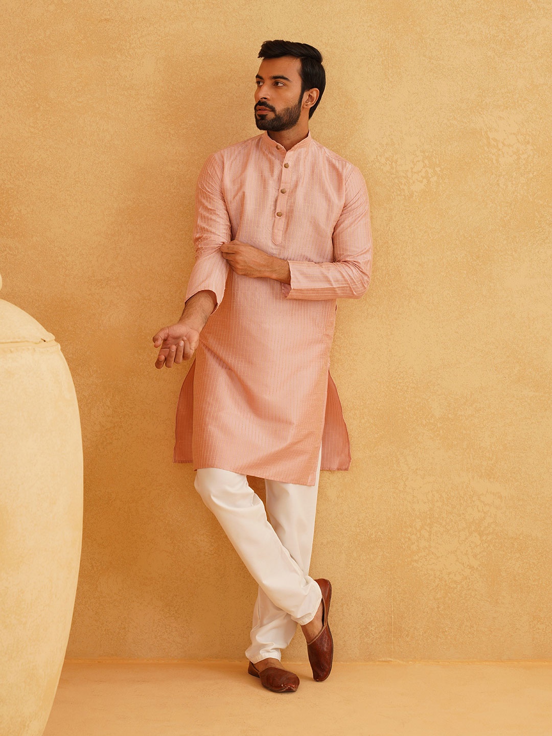 

SOJANYA Striped Mandarin Collar Kurta With Churidar, Pink