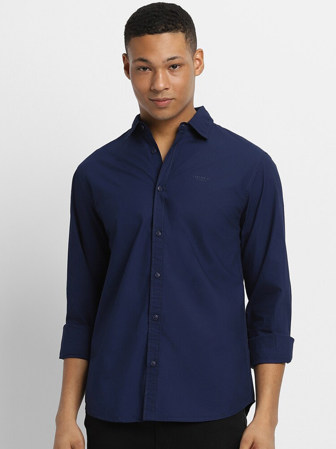 

FOREVER 21 Spread Collar Roll-Up Sleeves Cotton Casual Shirt, Navy blue