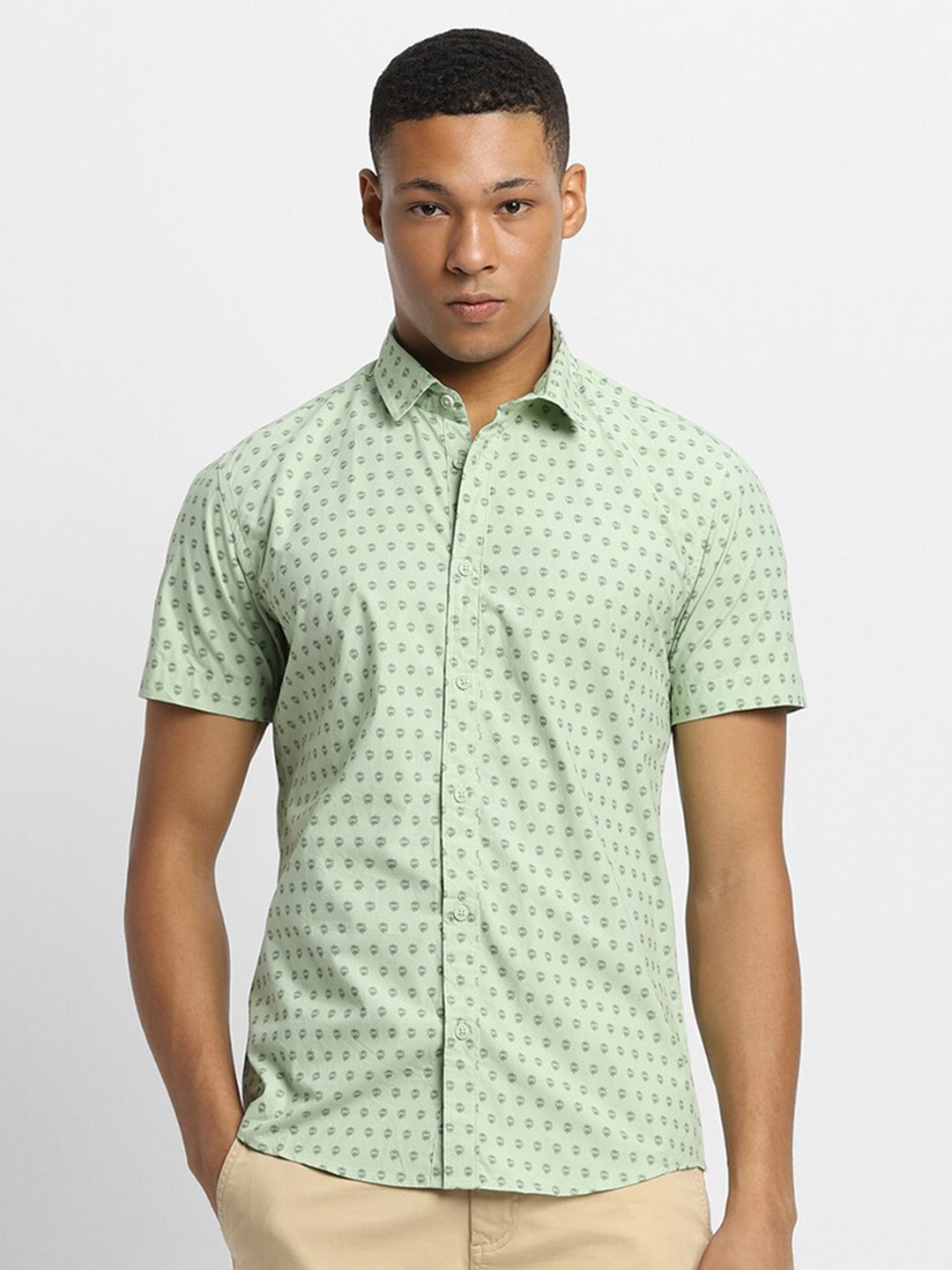 

FOREVER 21 Conversational Printed Cotton Casual Shirt, Green