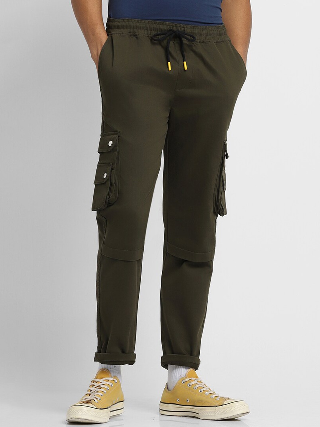 

FOREVER 21 Men Smart Cotton Mid-Rise Cargos Trousers, Olive