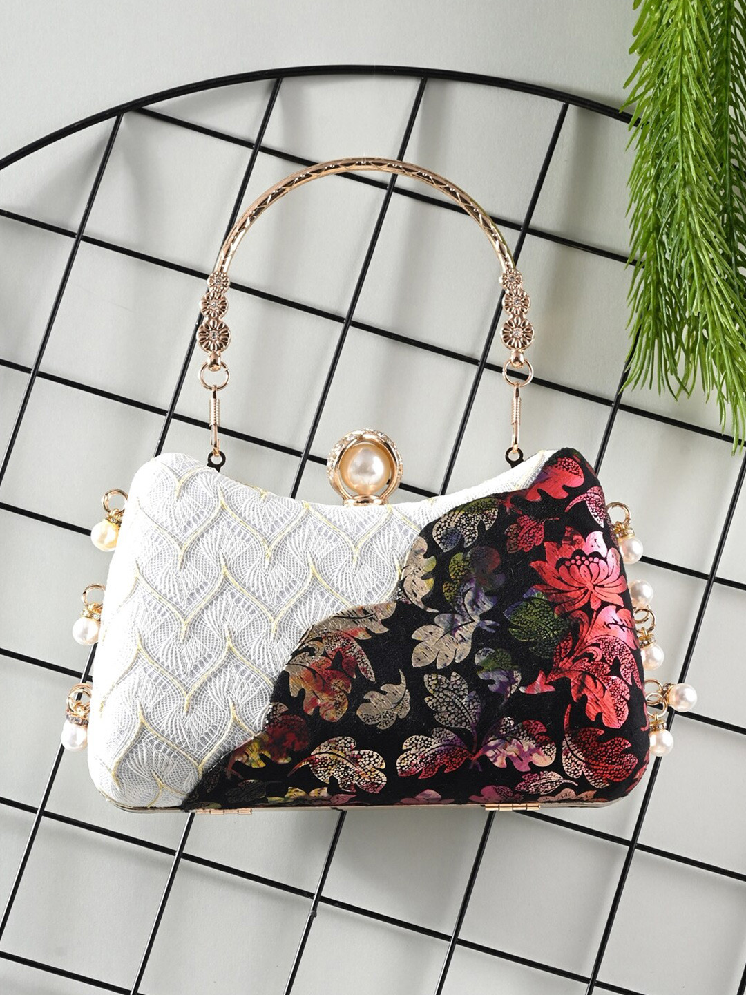 

Toobacraft Embellished Box Clutch, White