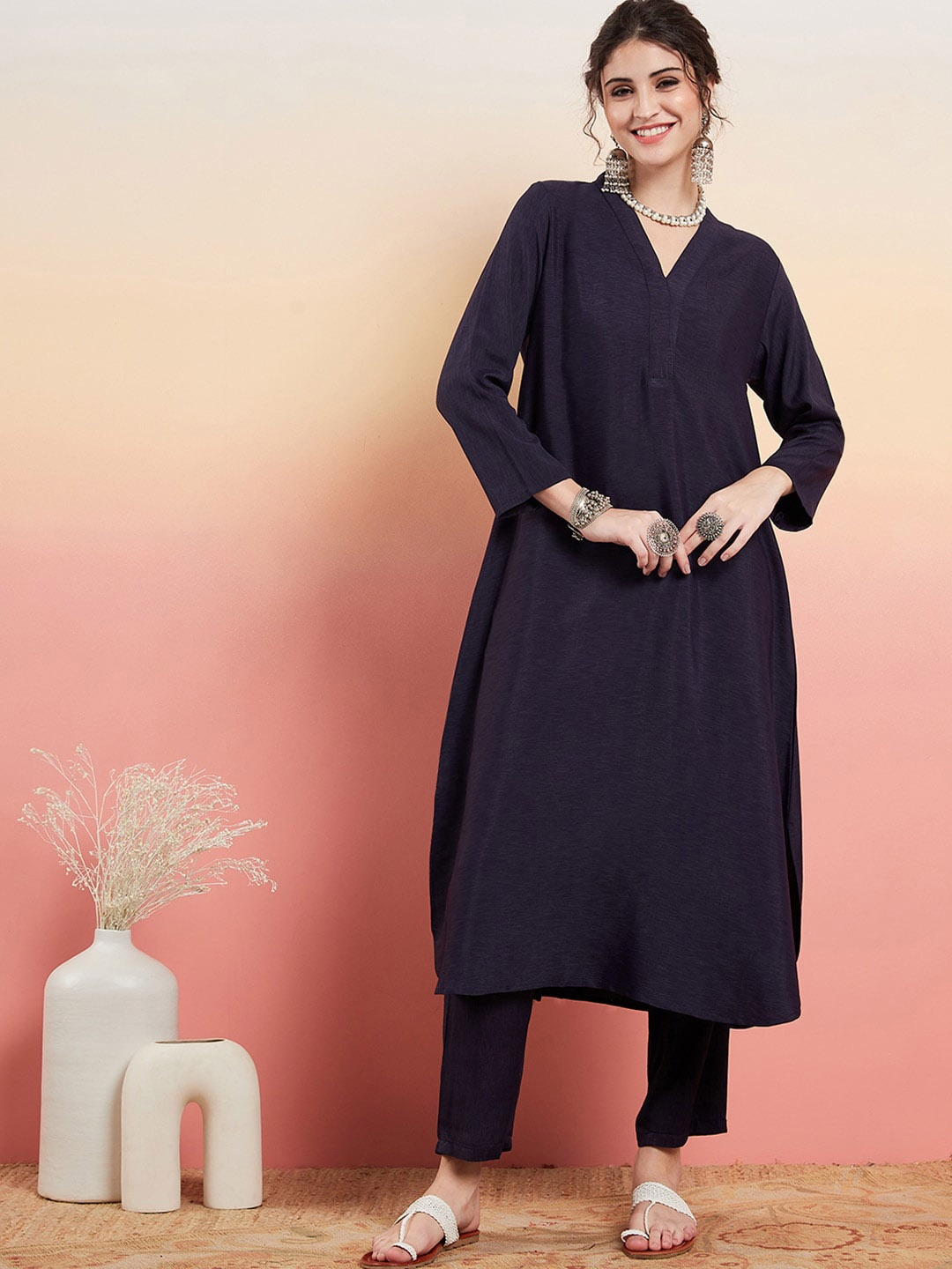 

Sangria Pure Cotton V-Neck Pathani Kurta With Trousers, Navy blue