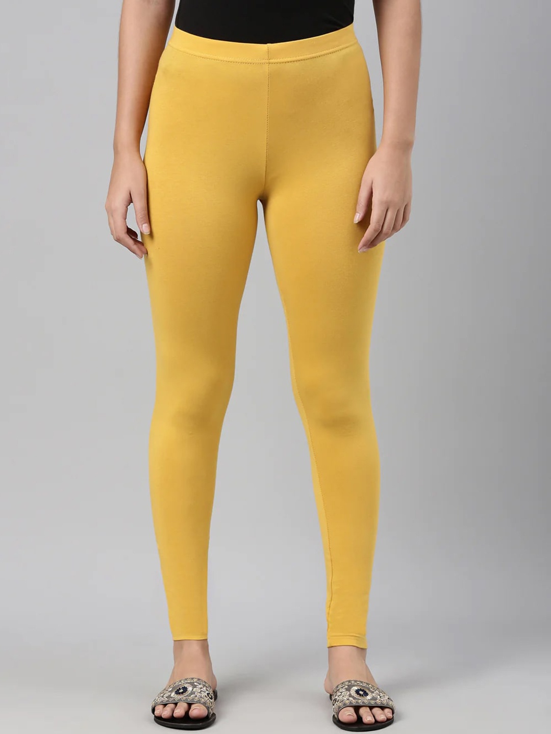 

SANADO Mid-Rise Ankle-Length Leggings, Yellow