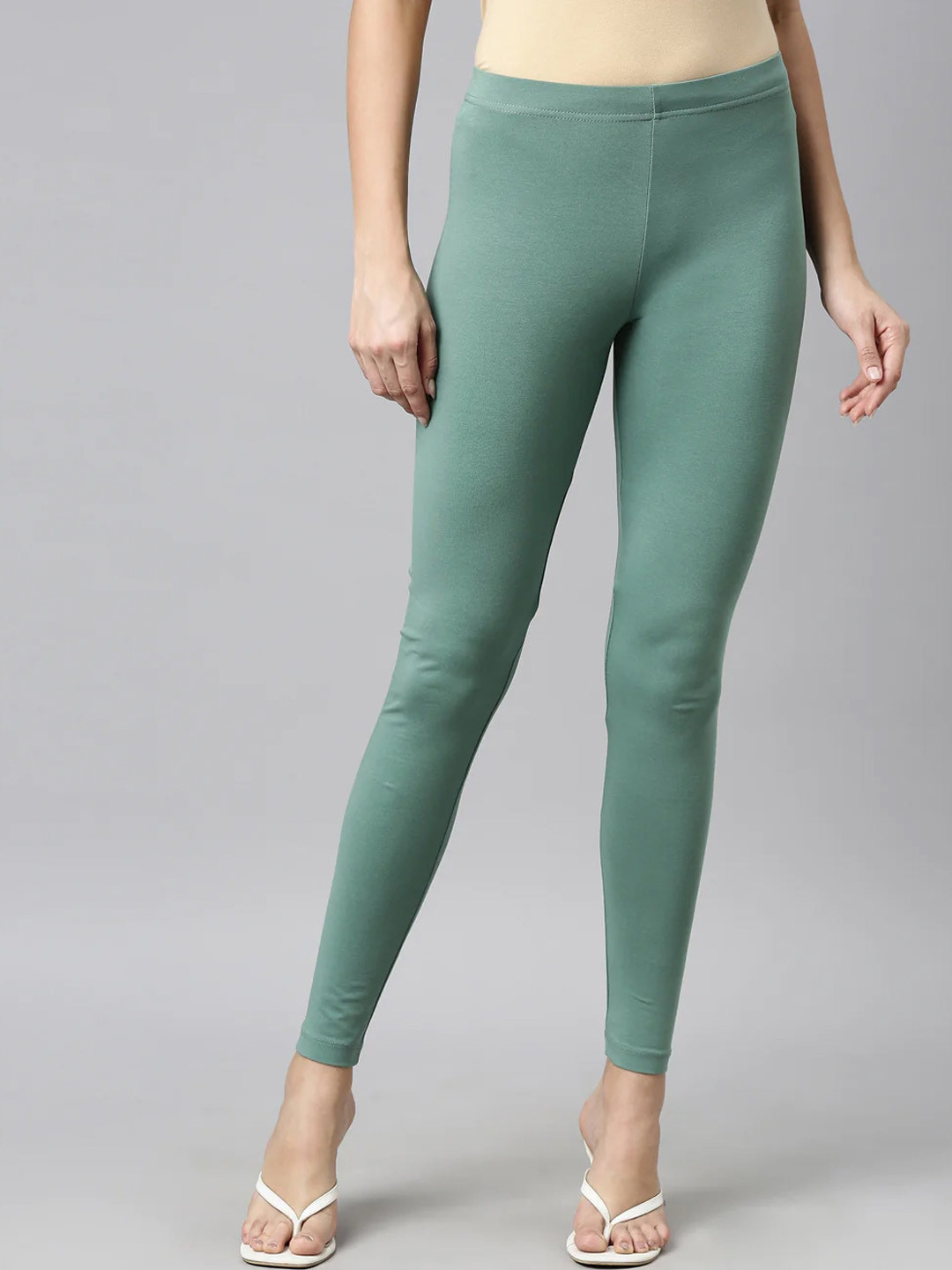 

SANADO Mid-Rise Ankle-Length Leggings, Green