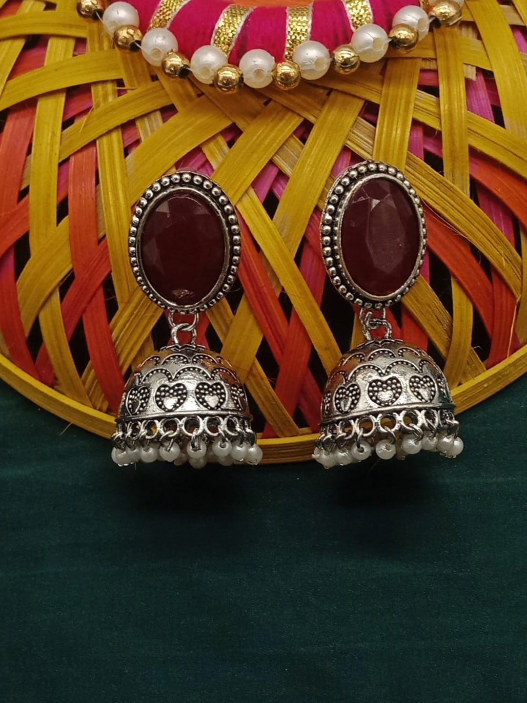 

AASHISH IMITATION Kundan Rhodium-Plated Contemporary Jhumkas Earrings, Maroon