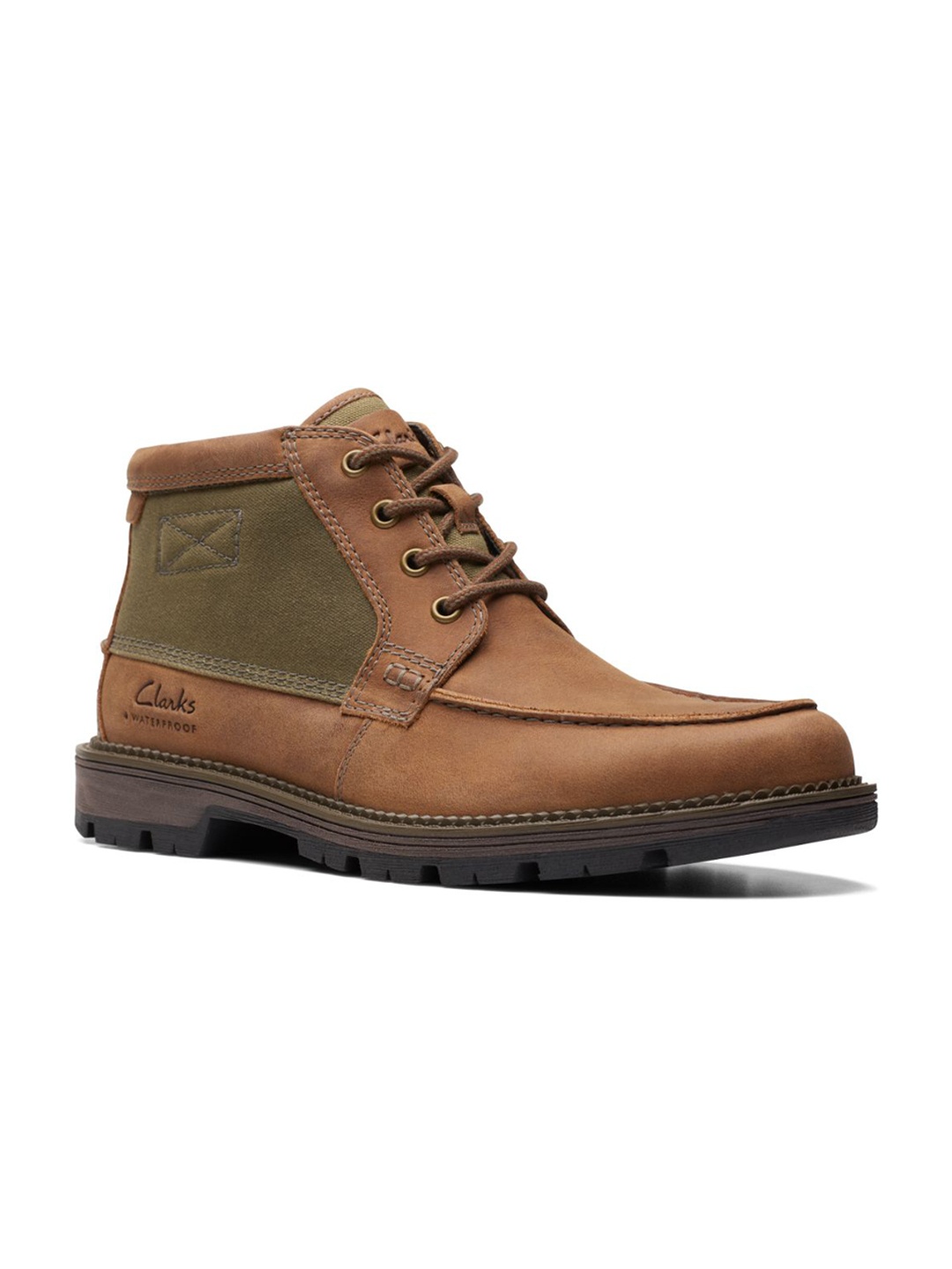 

Clarks Men Maplewalk Moc Colourblocked Leather Mid-Top Regular Boots, Tan