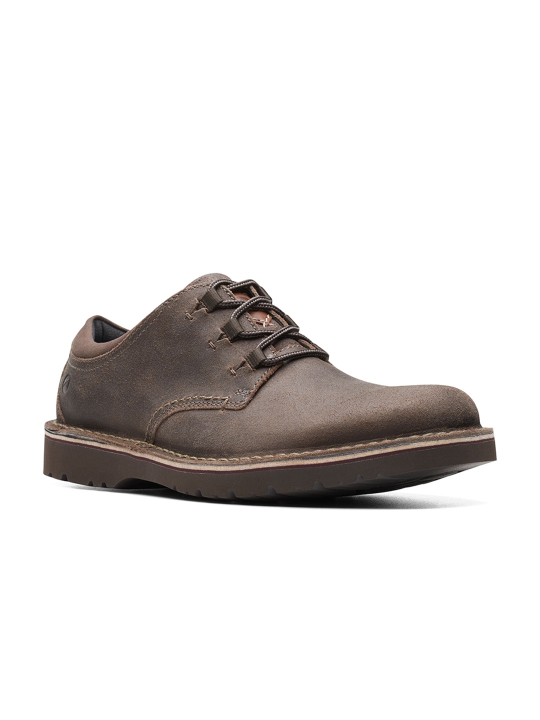 

Clarks Men Memory Foam Suede Derbys, Grey