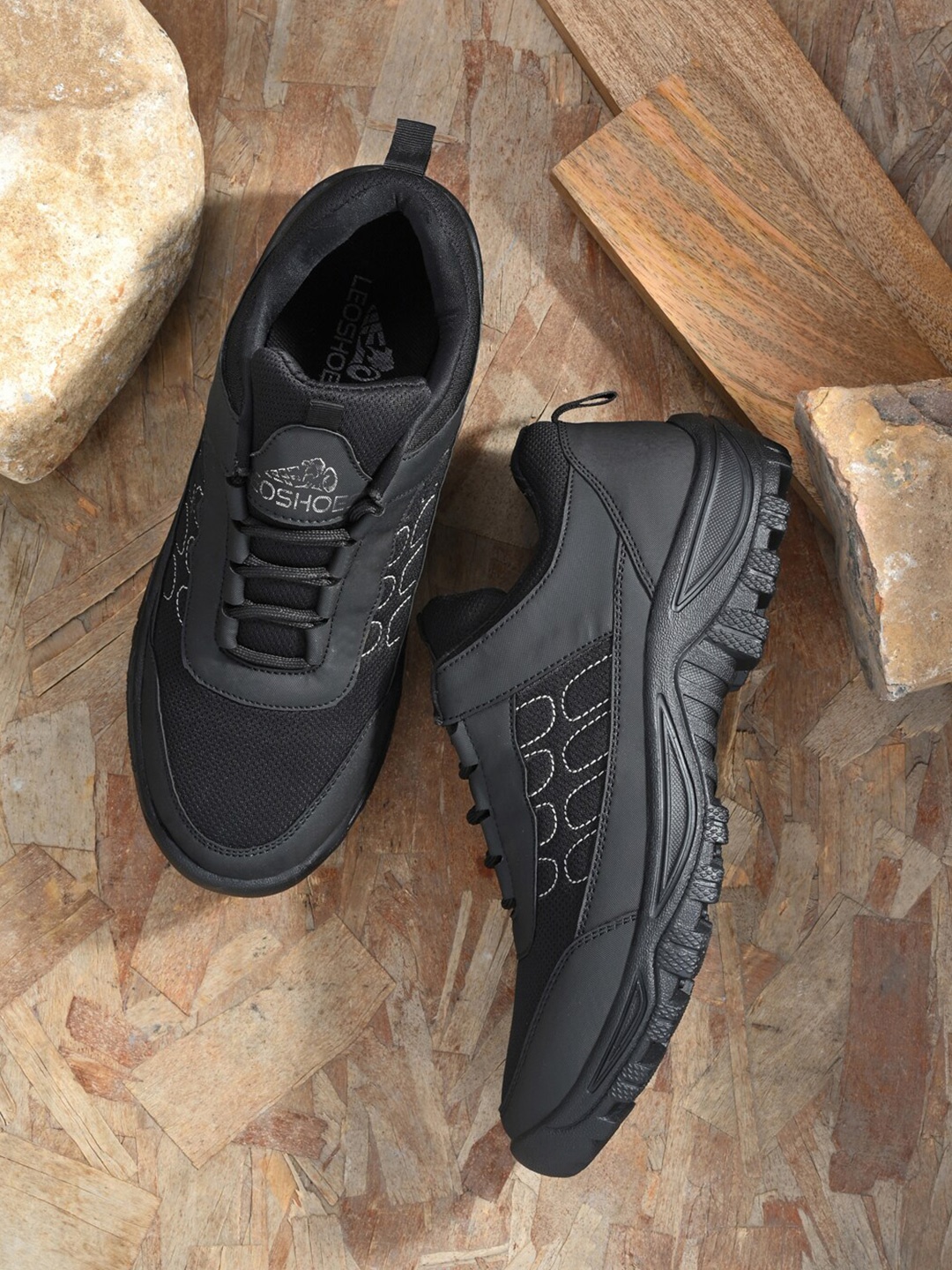 

Leo's Fitness Shoes Men Antimicrobial Mesh Trekking Shoes, Black
