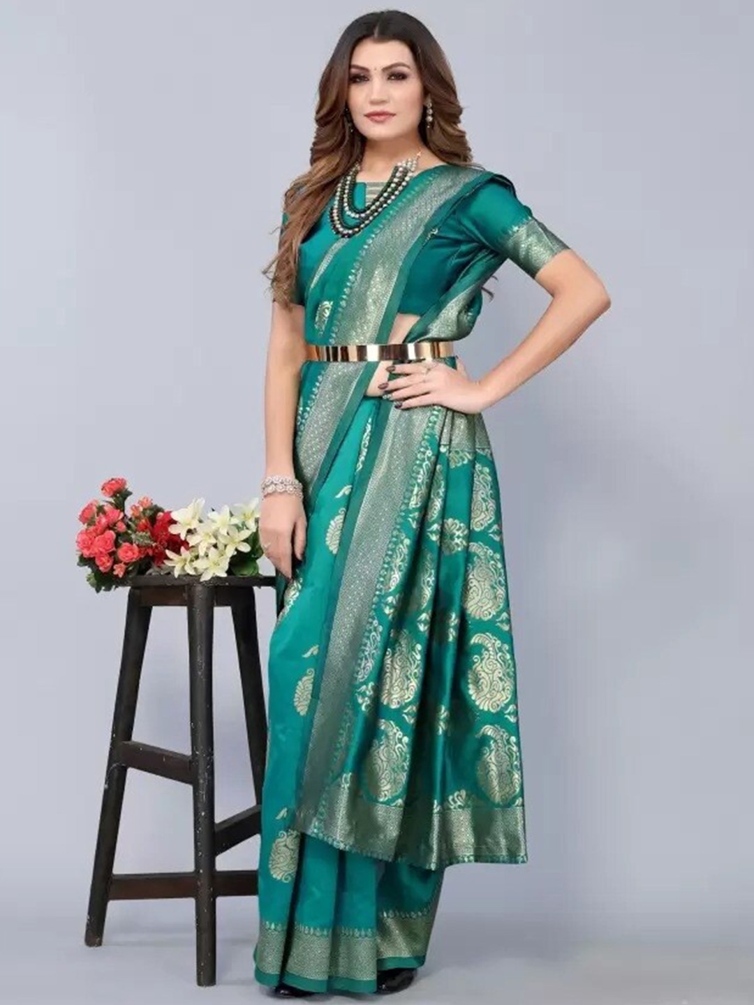 

MAGMINA Ethnic Motifs Woven Design Zari Pure Silk Jacquard Banarasi Saree, Turquoise blue