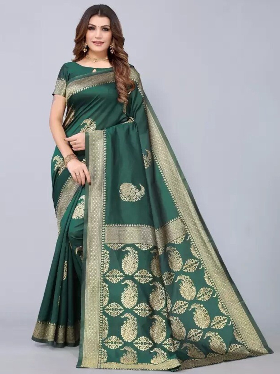 

MAGMINA Ethnic Motifs Woven Design Zari Pure Silk Banarasi Saree, Green